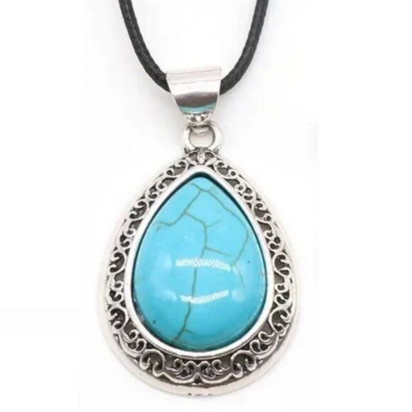Water Drop Blue Howlite Pendant Necklace - Picture 1 of 1